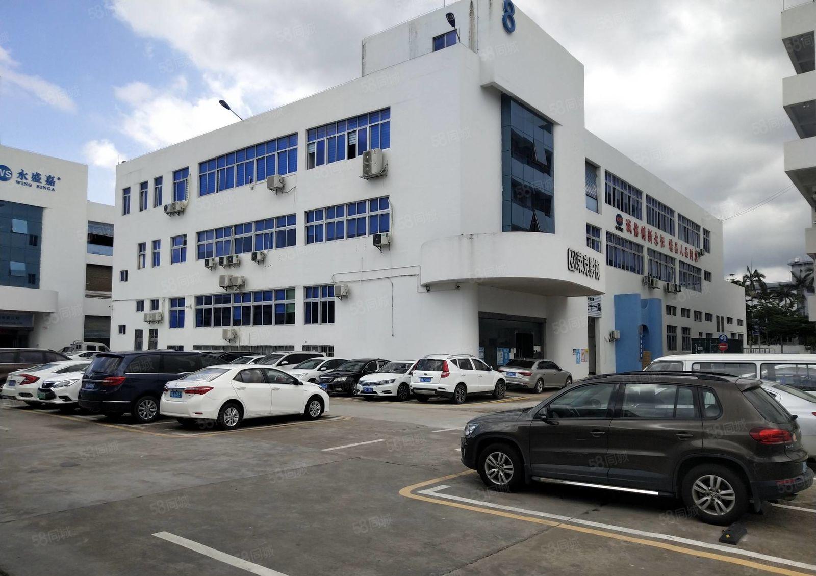 南联地铁口原房东一二楼各1500平 全新地坪漆 大小可分