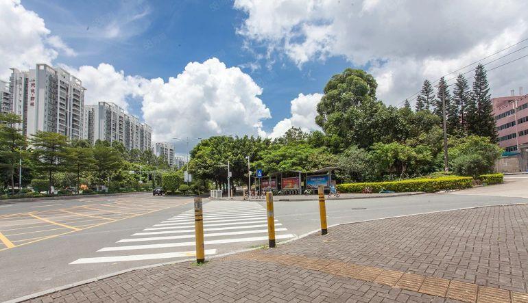 龙岗中心城办公出租丨仓储志达工业园900平方20元起地铁口