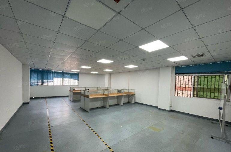 7成使用率！坂田350平独立小整层，可做办公，仓库出租