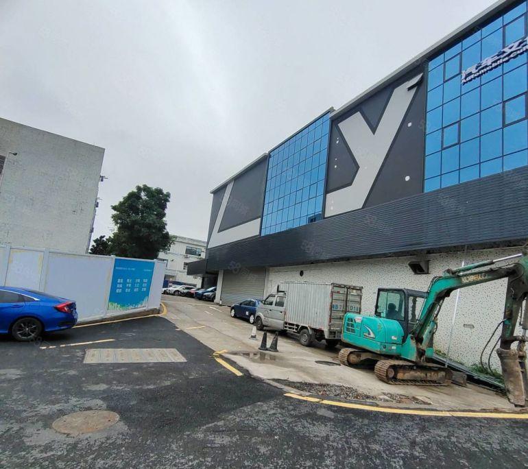 荷坳汽车城厂房二手车市场，4S店，汽车售后，展厅等汽车行业