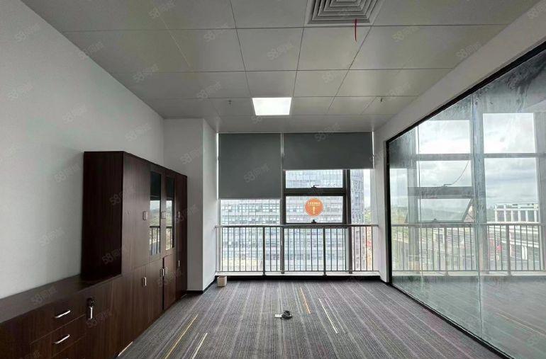龙岗地铁口230平精美装修办公室共4个房间办公家具免费送