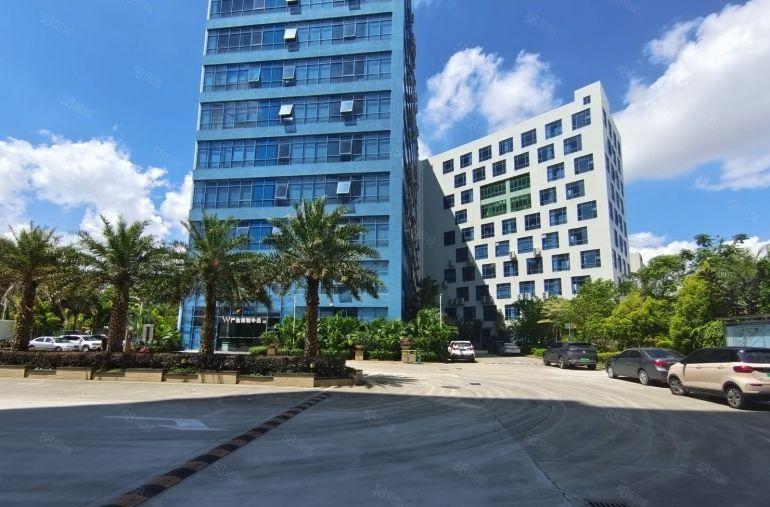 龙岗宝龙高新科技园楼上1000平方精装修办公室厂房仓库出租