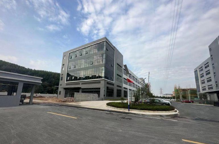 龙岗宝龙科技城地铁站旁原房东2000平办公仓库厂房出租可分租