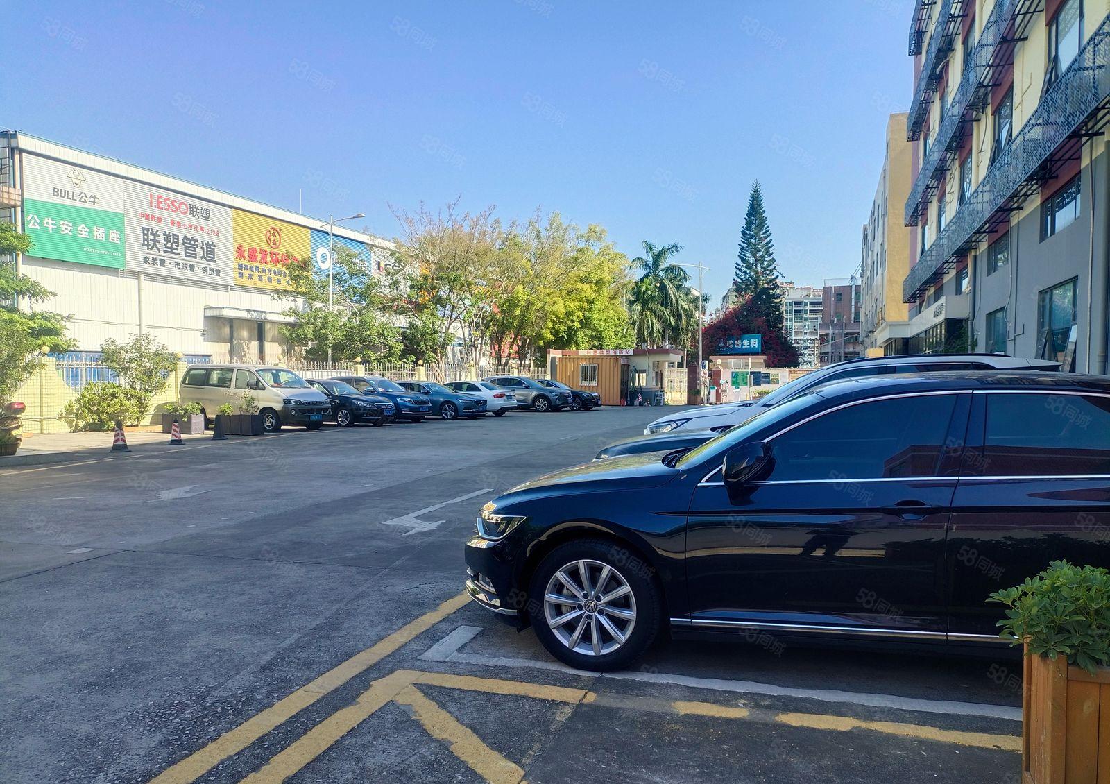 布吉原房东带红本高新园区独栋15层 共5535平米可分租。