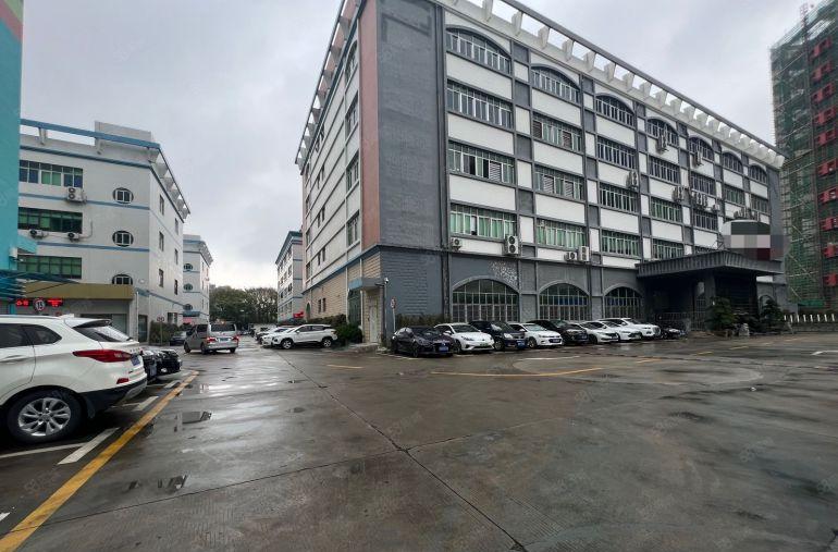 龙岗原房东独门独院红本厂房14300平电商仓库出租一楼上分租