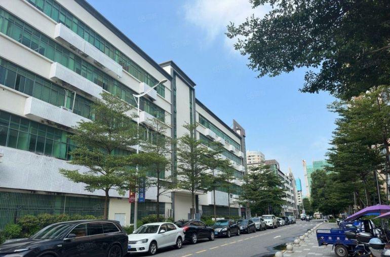 坂田岗头地铁站一楼和二楼单层面积3500平精装修红本厂房出租