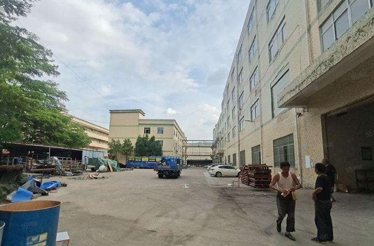 15块底价！龙岗区坪地坪西工业区楼上200平起租精装修