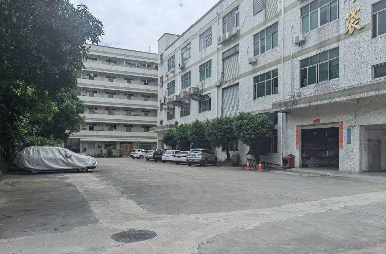 平湖辅城坳新出独院8800平方厂房出租可分租交通方便能办环评