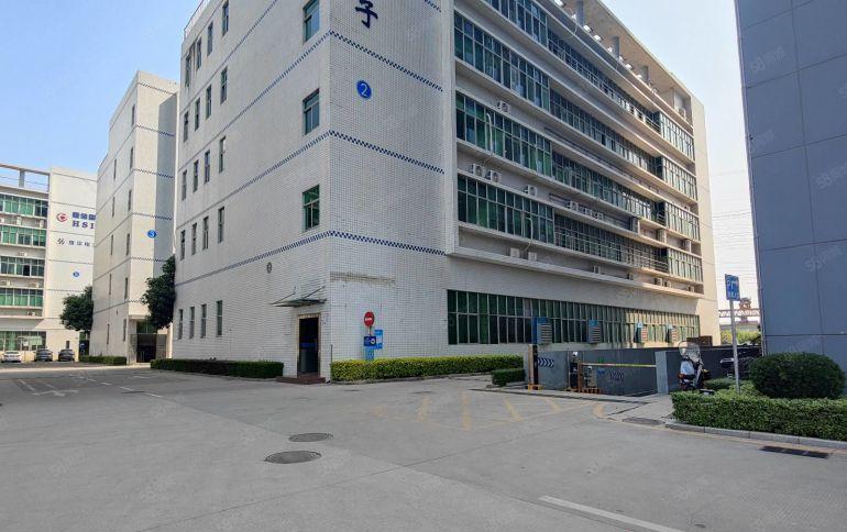 龙岗爱联大工业区楼上2000平带装修厂房仓库出租300起分租