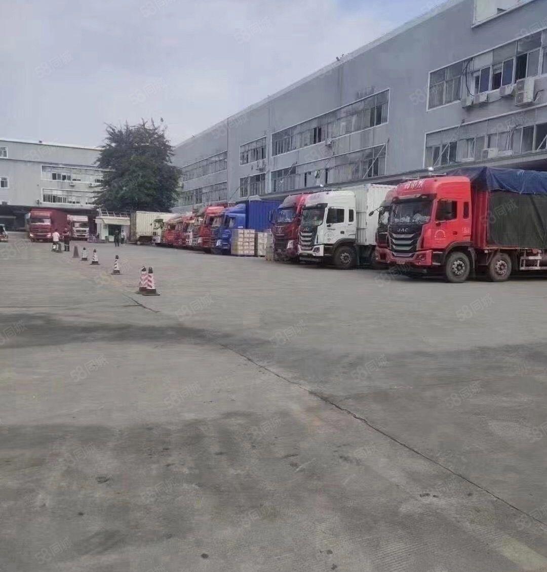 华为附近一楼2300平方，客户转租，4个门口，能装柜！