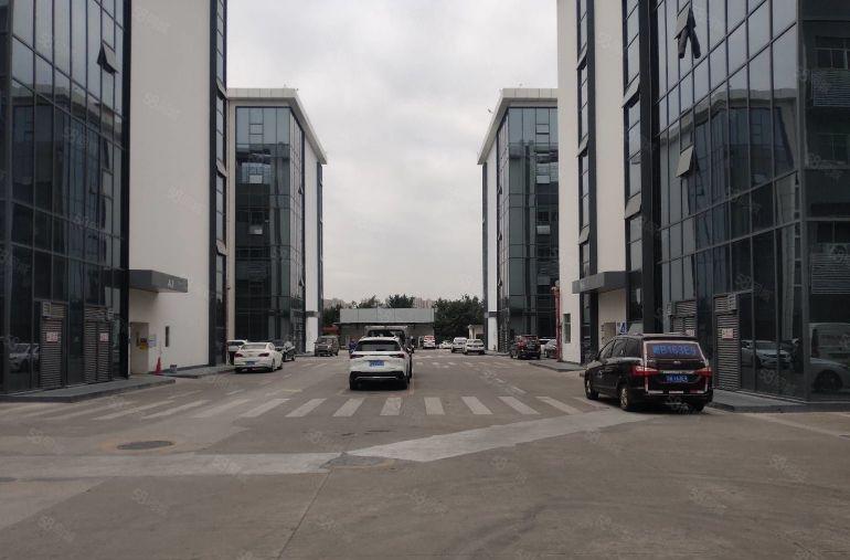 18元起租龙岗南联工业区新出一二楼1890平厂房出租可分租