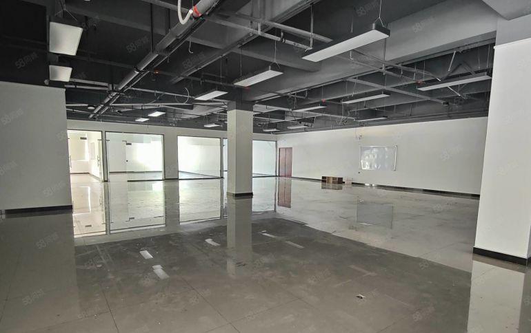 300平起租丨横岗荷坳地铁口新出2000平带装修厂房仓库出租