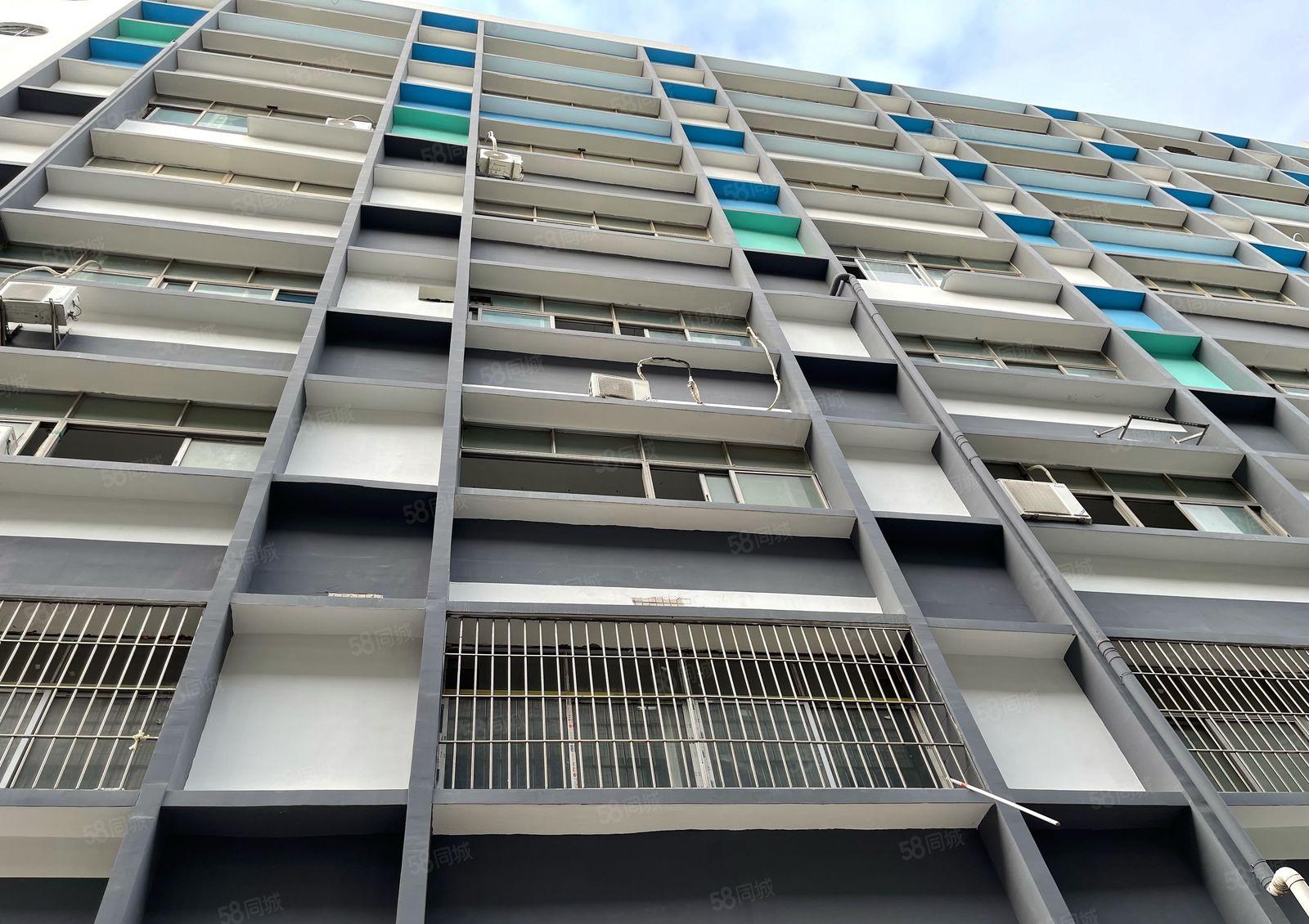 坂田中小型加工生产厂房仓库110平米起租，有需要的抓紧！