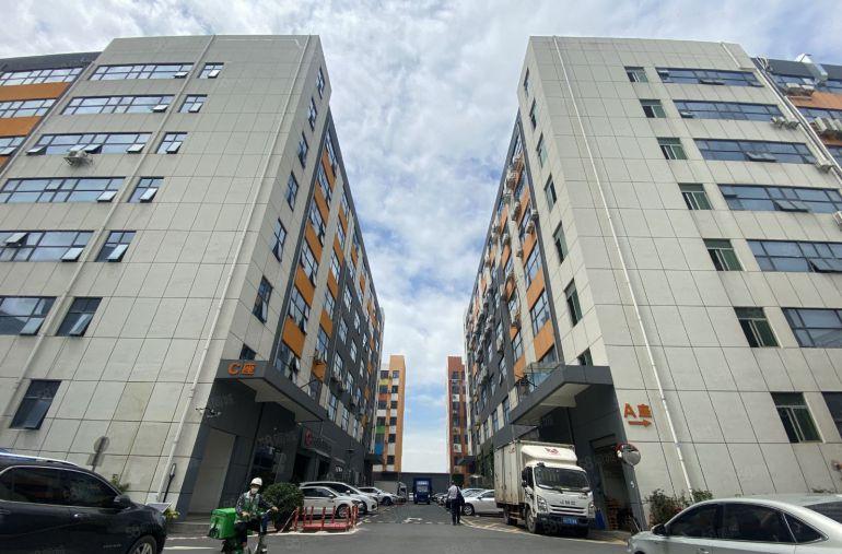 坂田雪象地铁站大型电商园空出300平方精装修办公仓库厂房出租