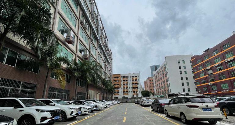 龙岗横岗2000平方可分租200起原房东低价厂房出租仓库出租