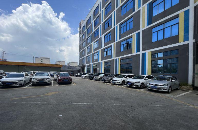 龙岗中心城独院电商小仓库一楼300平方厂房出租免费停车零公摊