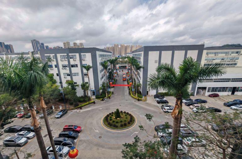 （出租）龙岗南联地铁站科技园楼上1468平精装办公厂房