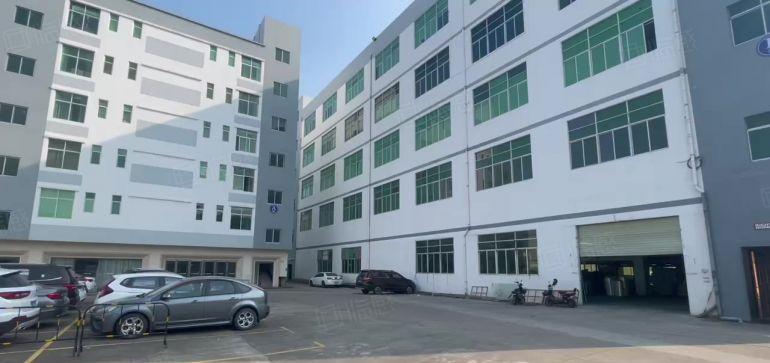 龙岗同乐工业区3楼1200平厂房出租现成装修地坪漆可分租