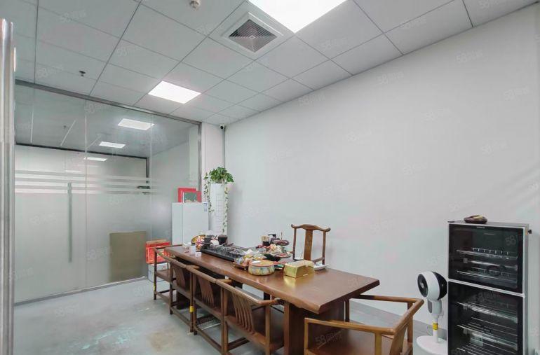 龙岗中心城爱联地铁站附近电商100平至500平方精装修办公室