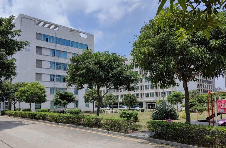 分租，龙岗坪地大型园区楼上1000平带精装修办公室厂房出租