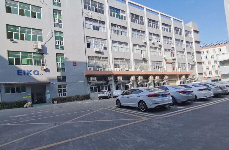 龙岗平湖禾花地铁口2000平厂房出租200起分租带红本