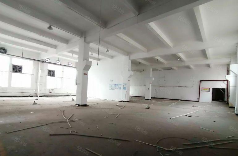 龙岗坪地中心原房东独院13层可大小分租一楼7米高