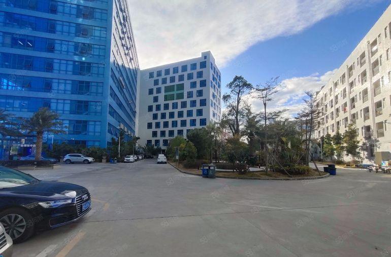 坂田2000平带装修厂房出租可分租