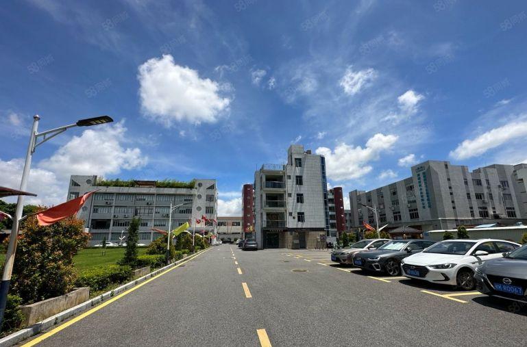 平湖华南城附近二楼1300平厂房出租200平分租带装修可环评