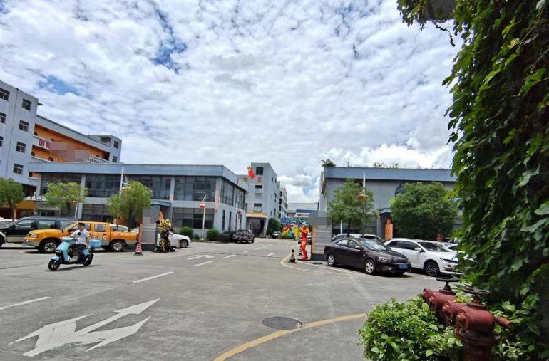 超大空地龙岗中心城1楼2楼各500平方厂房仓库特价出租