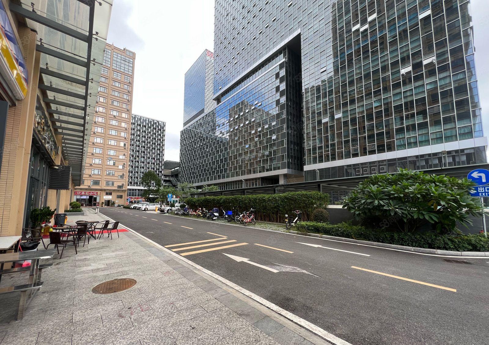 红本厂房包租！地铁口合同12年四部电梯可办公研发生产