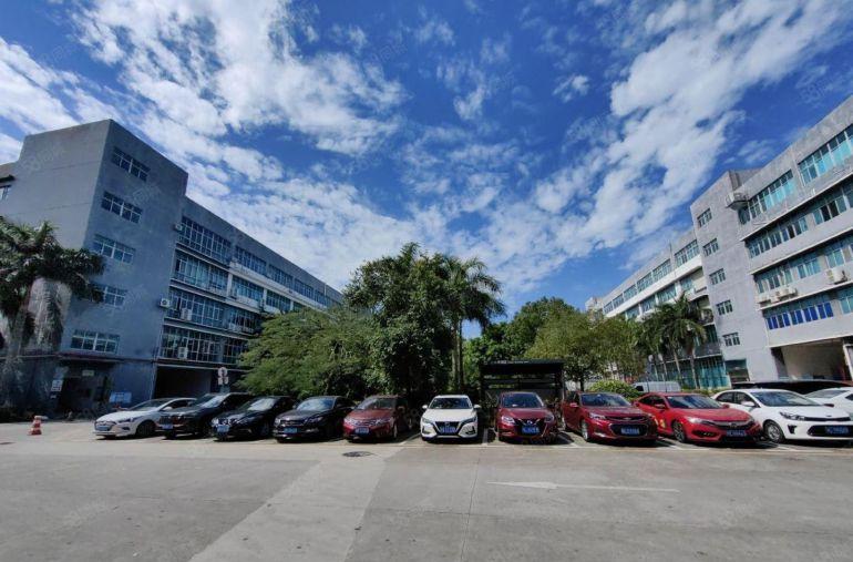 龙岗坪地原房东红本厂房出租楼上1000平带装修仓库出租可分租