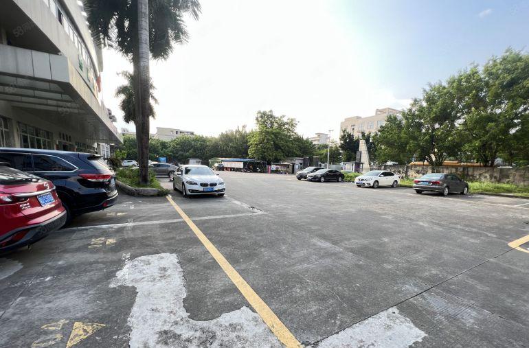 龙岗区龙西一楼400平带装修厂房实际面积大有隔间低价出租