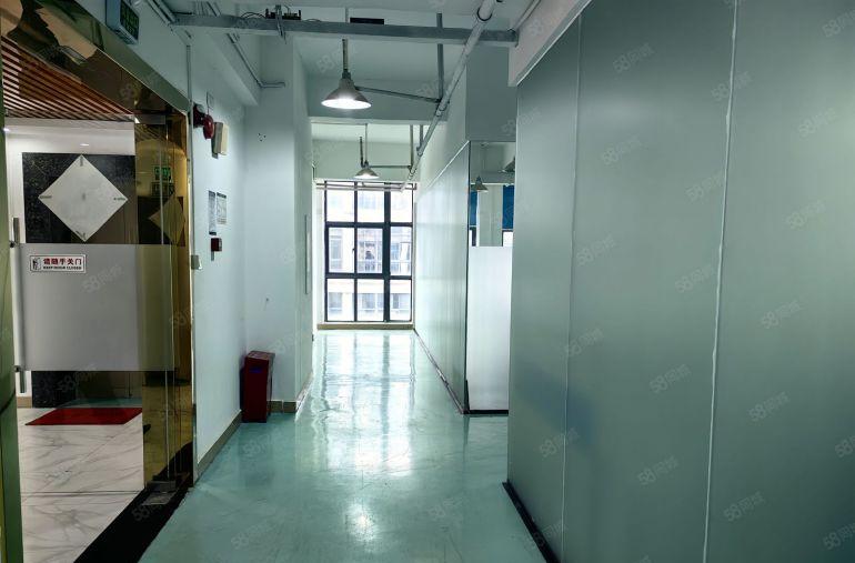 宝龙南约地铁口原房东红本3楼1000平带装修水电齐大小可分租