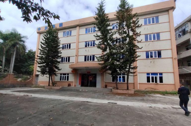 平湖红本独门独院厂房2800平方出租带精装修办公室宿舍按需