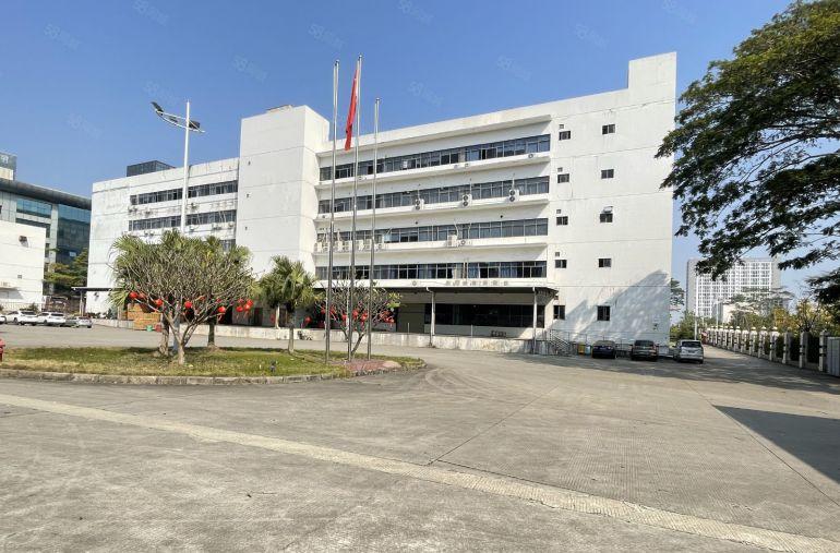 龙岗宝龙原房东大型科技园3万平带红本厂房低价出租！大小分租