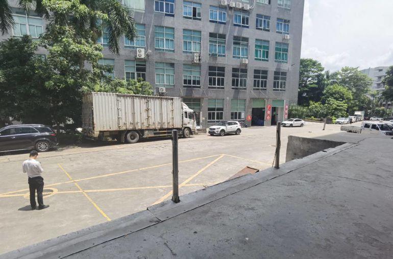 坂田吉华原房东一楼1000平带卸货平台仓库厂房低价出租