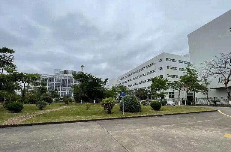 宝龙工业园新出1500平三楼精装修厂房仓库低价出租 大小分租