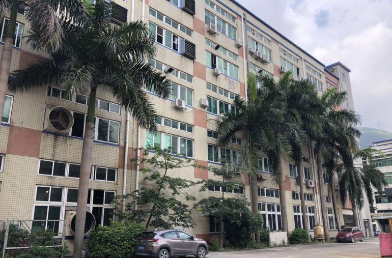 嶂背独院分租楼上1000平方带现成装修办公室仓库厂房出租