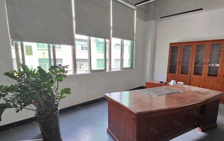 龙岗爱联大工业区楼上2000平带装修厂房仓库出租300起分租