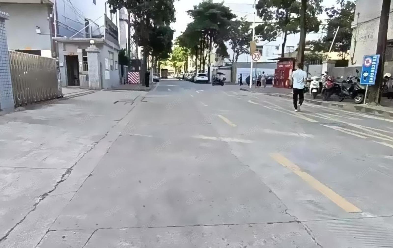 300平起龙岗横岗2000平厂房出租可分租办公室工业园区独栋