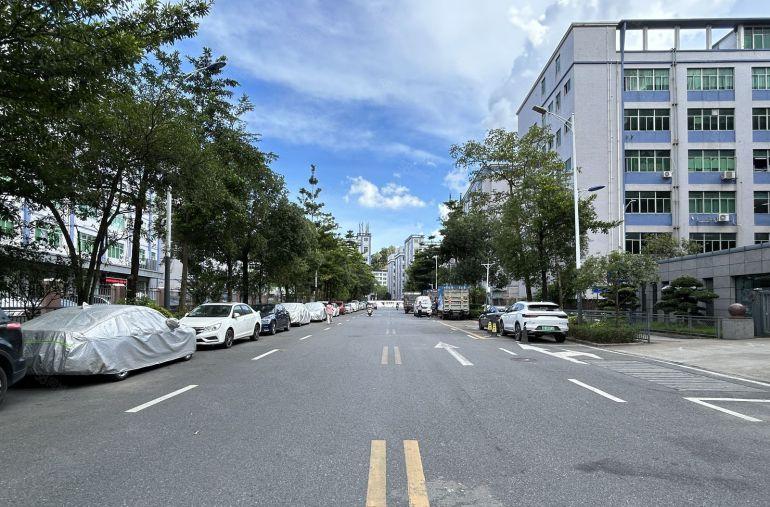 18元低价坂田上雪工业园楼上600平精装修办公室仓库厂房出租