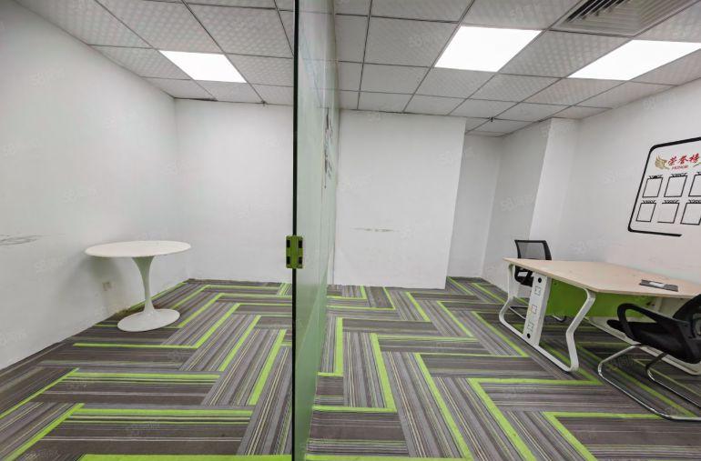 龙岗地铁口电商园100平200平精装一口价2000元！