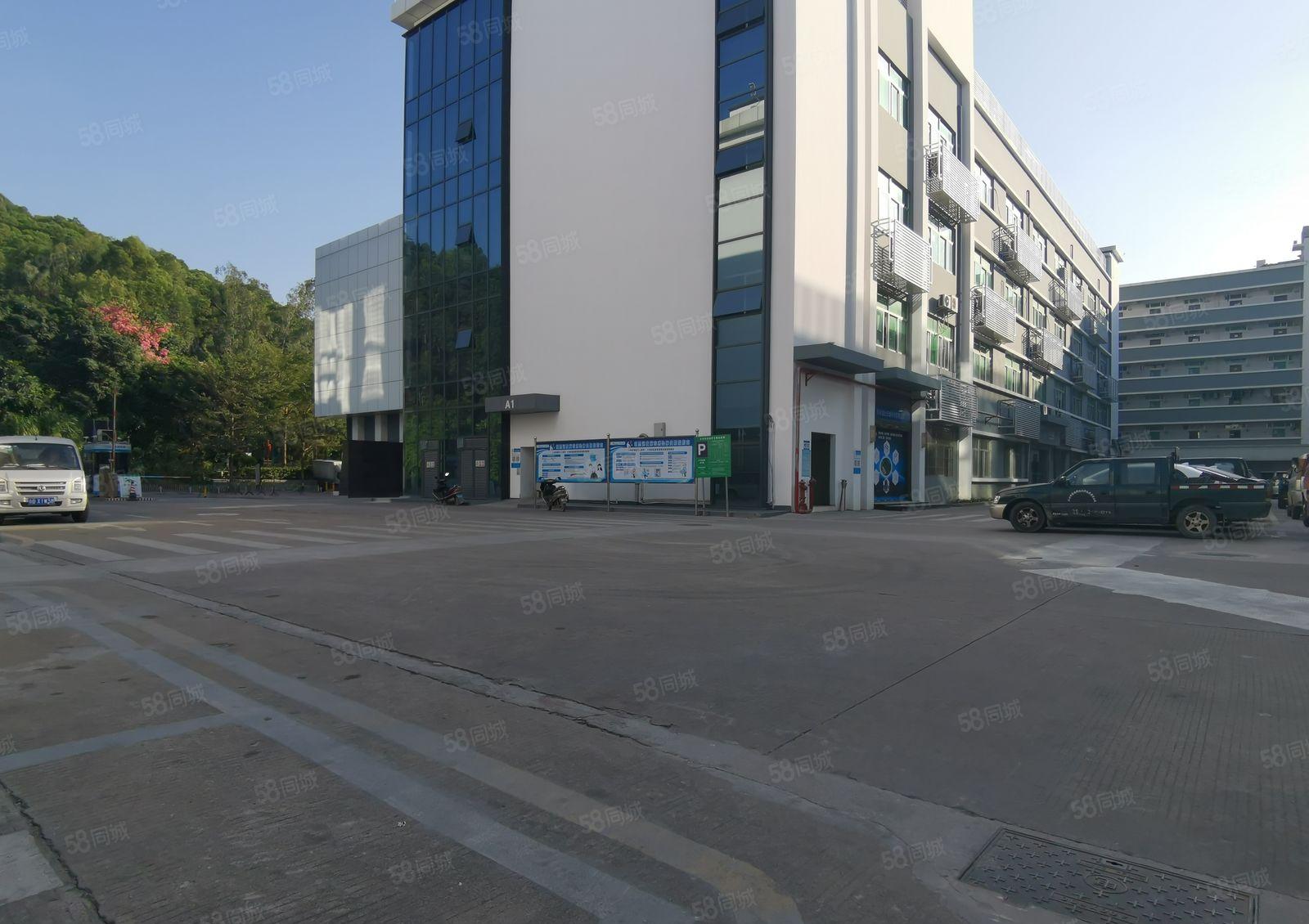 龙岗中心城500平带装修厂房报价21元200平起可分租