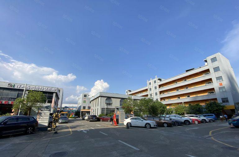 低价出租中心城地铁口大型电商园300平精装可生产可办公可分租