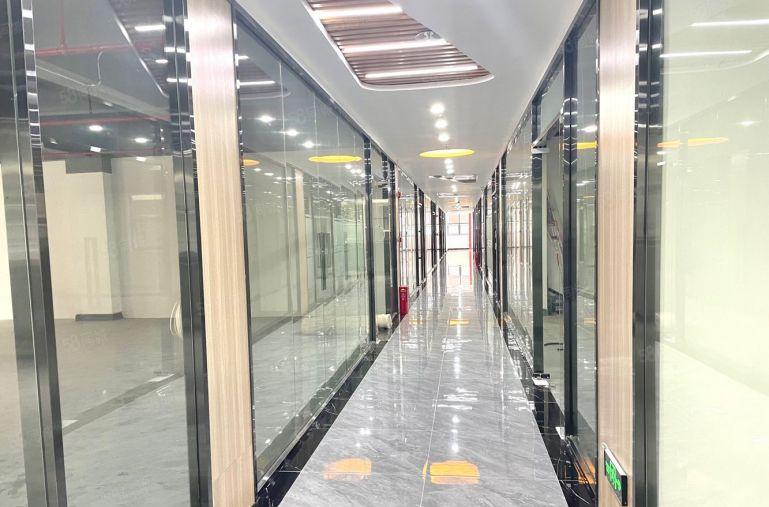 坂田电商园内办公室，仓库出租248平起现成装修