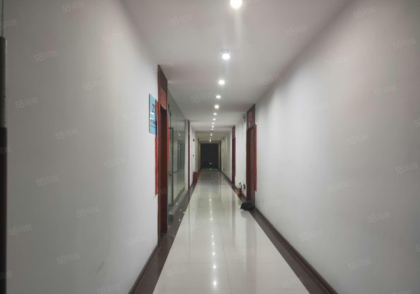 楼上300平米带装修厂房出租龙岗南联原房东厂房出租仓库出租