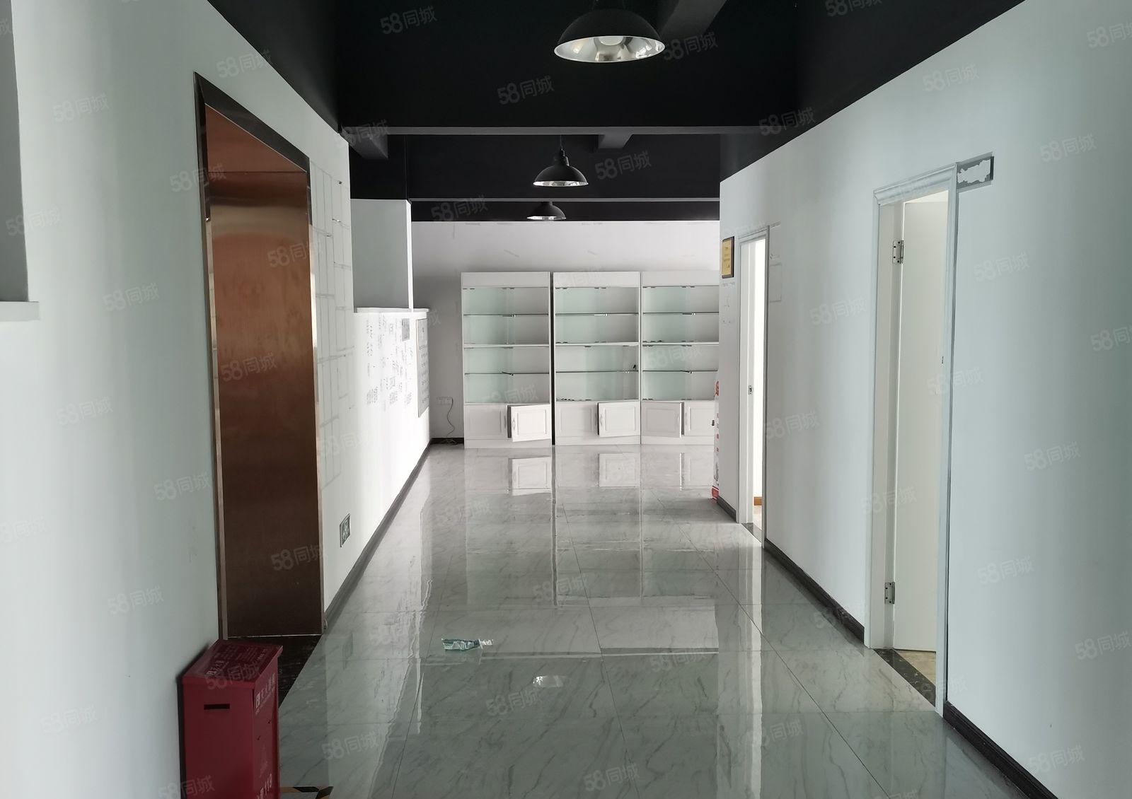 大鹏新区土洋第二工业区独院厂房出租3680平米，全新装修，