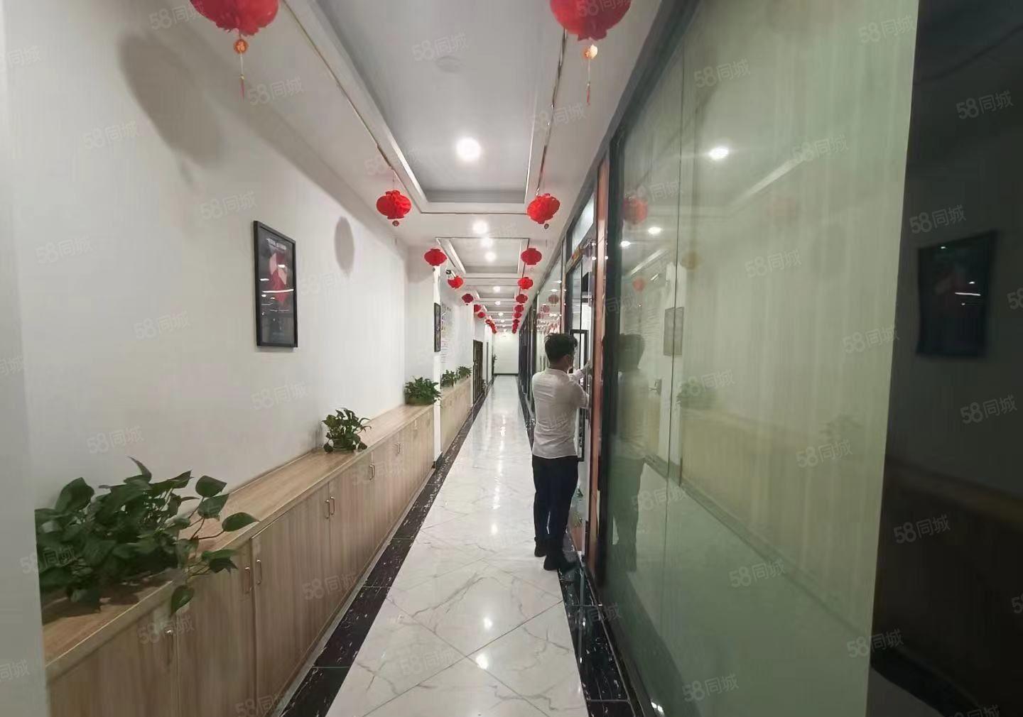 龙岗地铁口工业园楼上2000平厂房出租原房东分租办公电子仓库