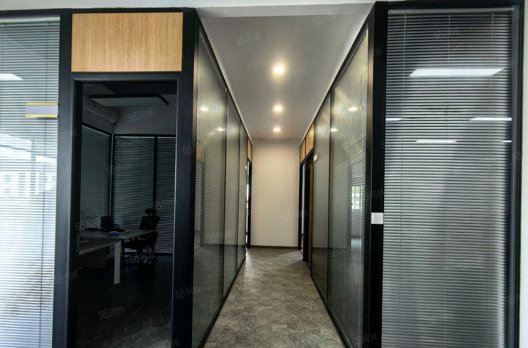 吉祥地铁口电商园2楼1000平方精装修办公室厂房仓库大小可分