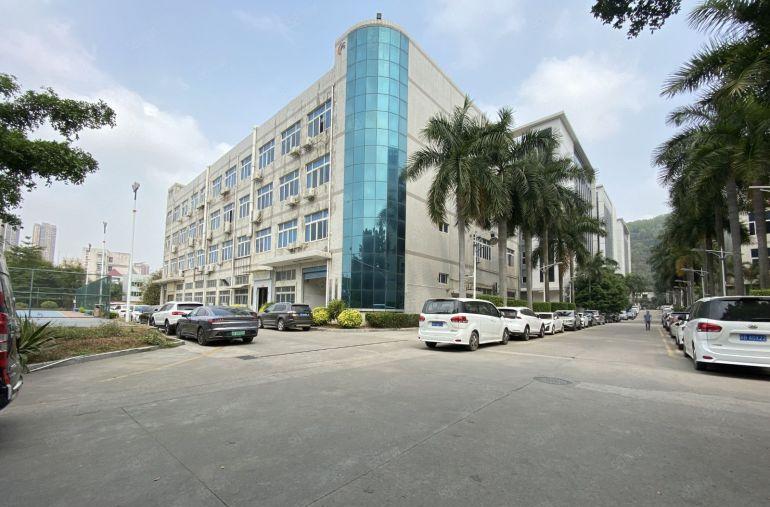 易招工宝龙地铁口高新产业园新出1000平精装办公仓库厂房出租